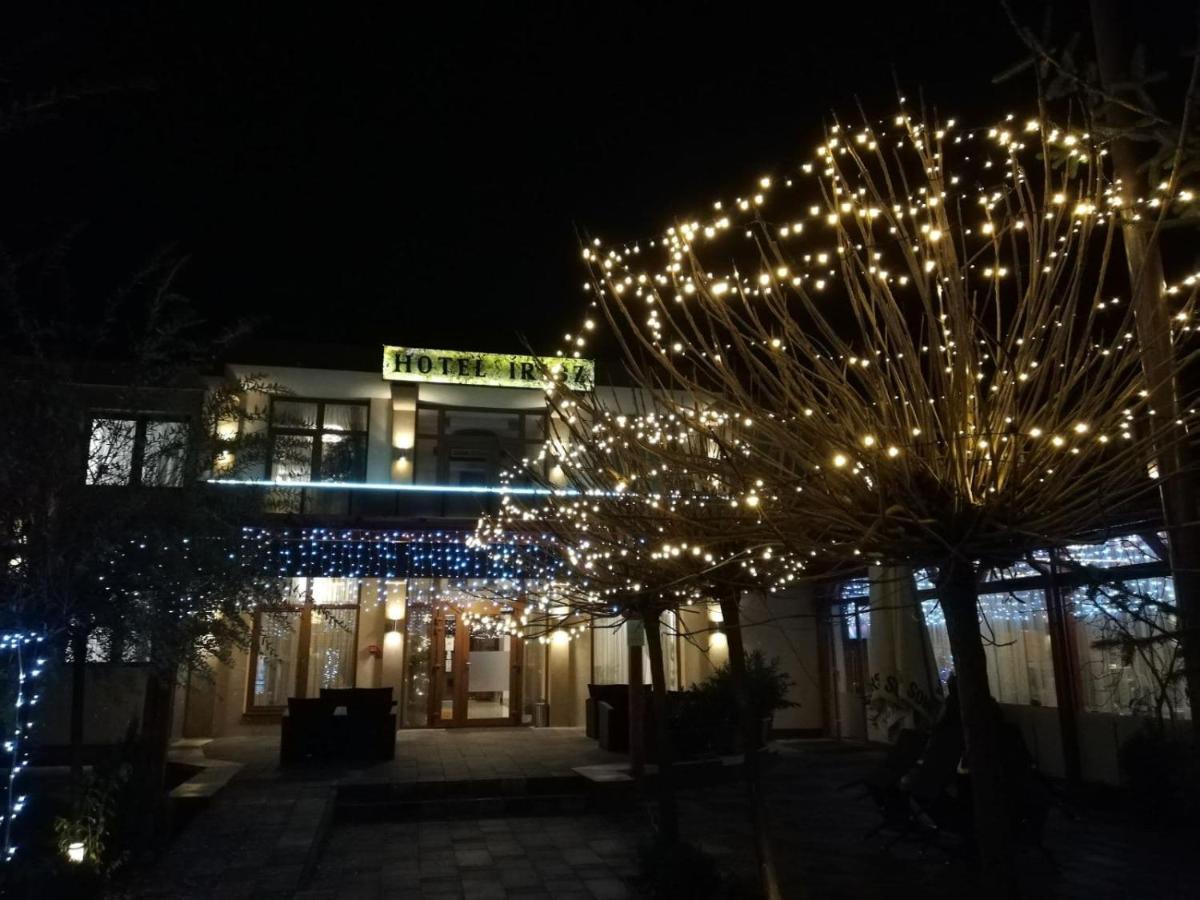 Hotel Irisz Nyíregyháza المظهر الخارجي الصورة